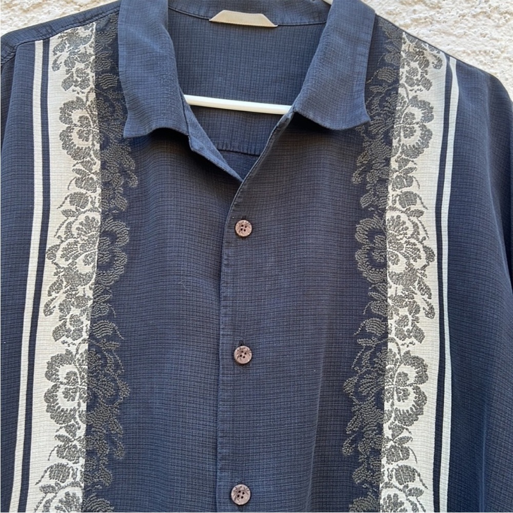 Tommy Bahama Men's Black Floral Embroidered Silk Button Down Shirt Size XXL - Picture 2 of 6